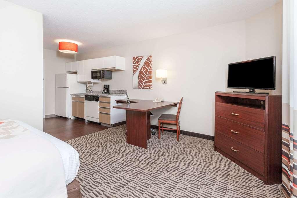 Mainstay Suites Detroit 오번 힐스 객실 사진