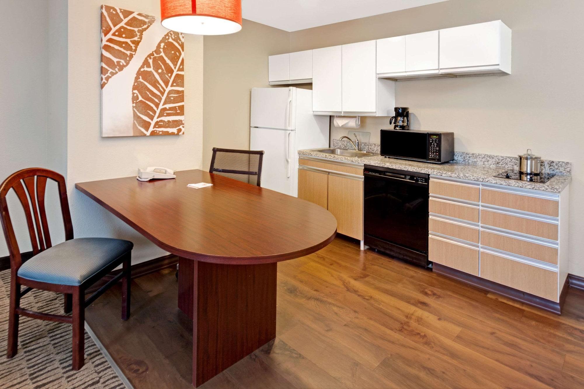 Mainstay Suites Detroit 오번 힐스 외부 사진