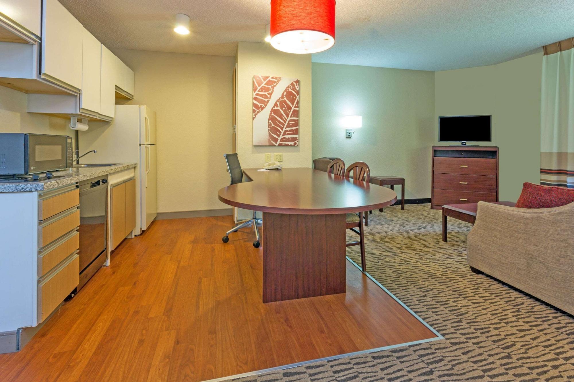 Mainstay Suites Detroit 오번 힐스 외부 사진
